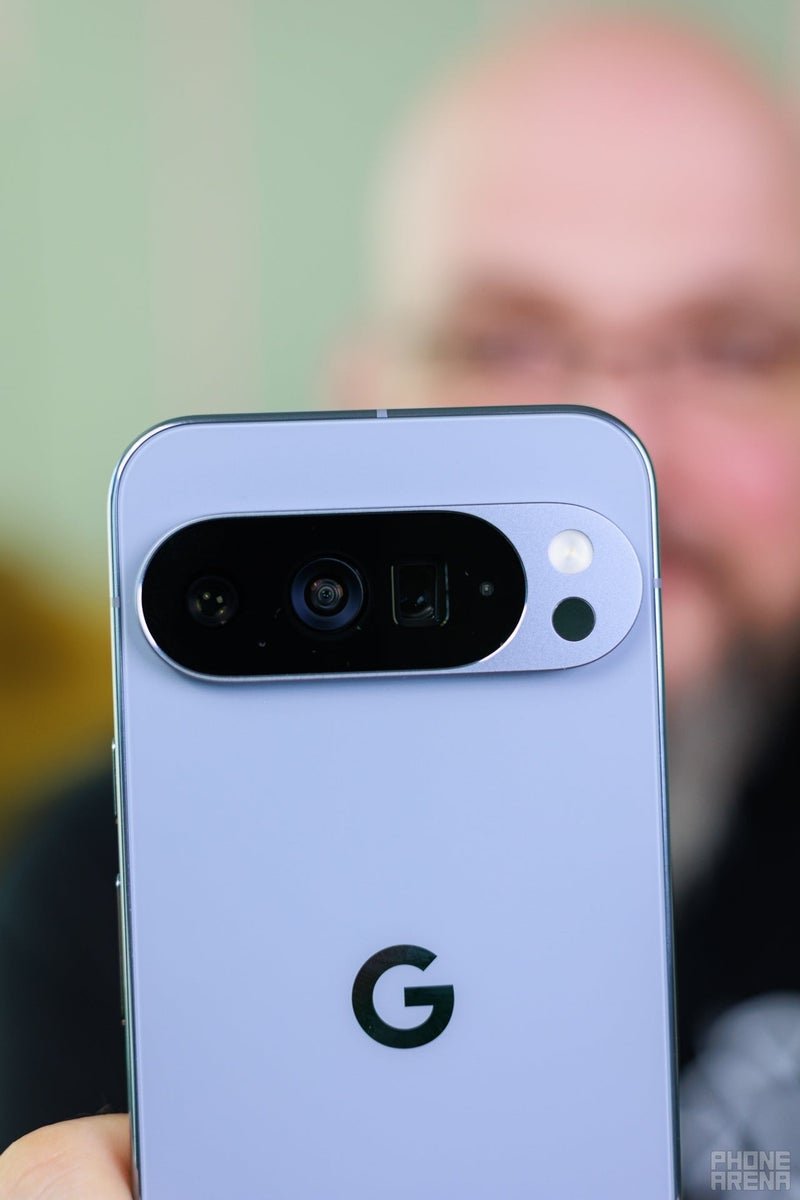 Poll Reveals Google Pixel 10 Pro XL Outperforms iPhone 17 Pro Max in Photos