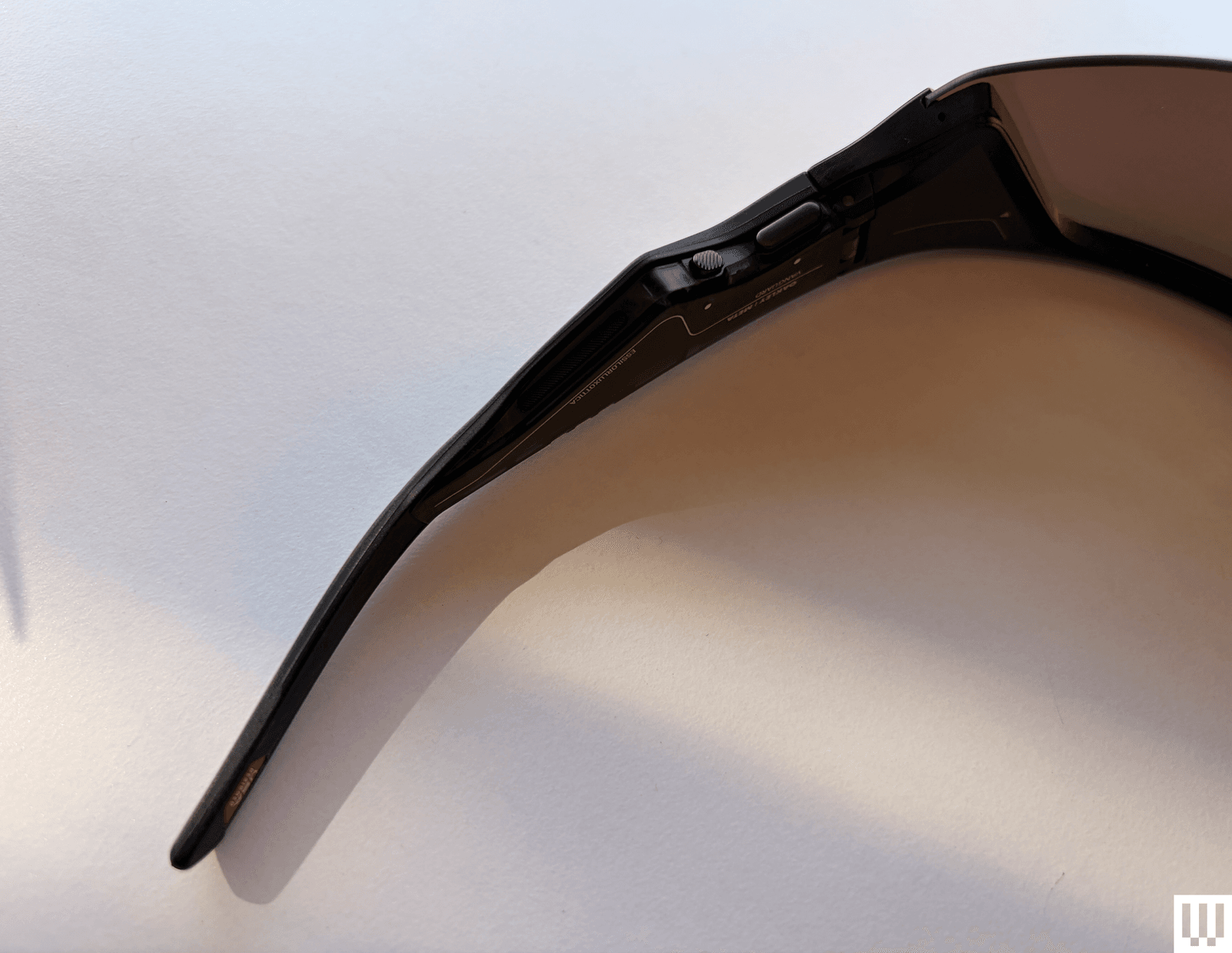 Oakley Meta Vanguard Smart Glasses Combine Style and Functionality