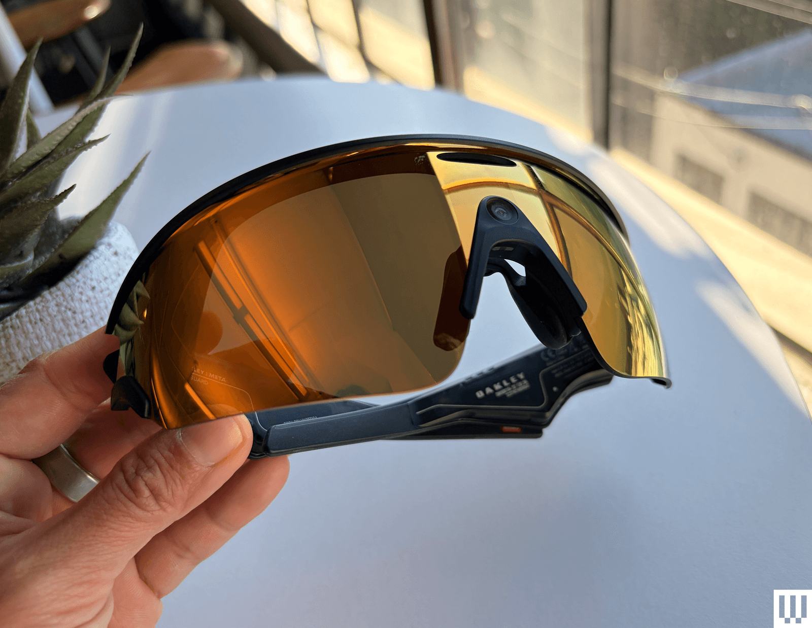 Oakley Meta Vanguard Smart Glasses Combine Style and Functionality
